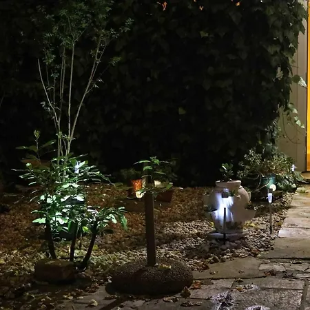 Quiet In S Old Town - With Terrace شقة زادار