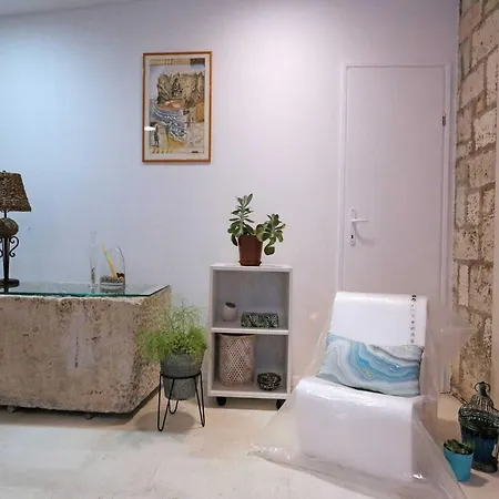 Quiet In S Old Town - With Terrace زادار